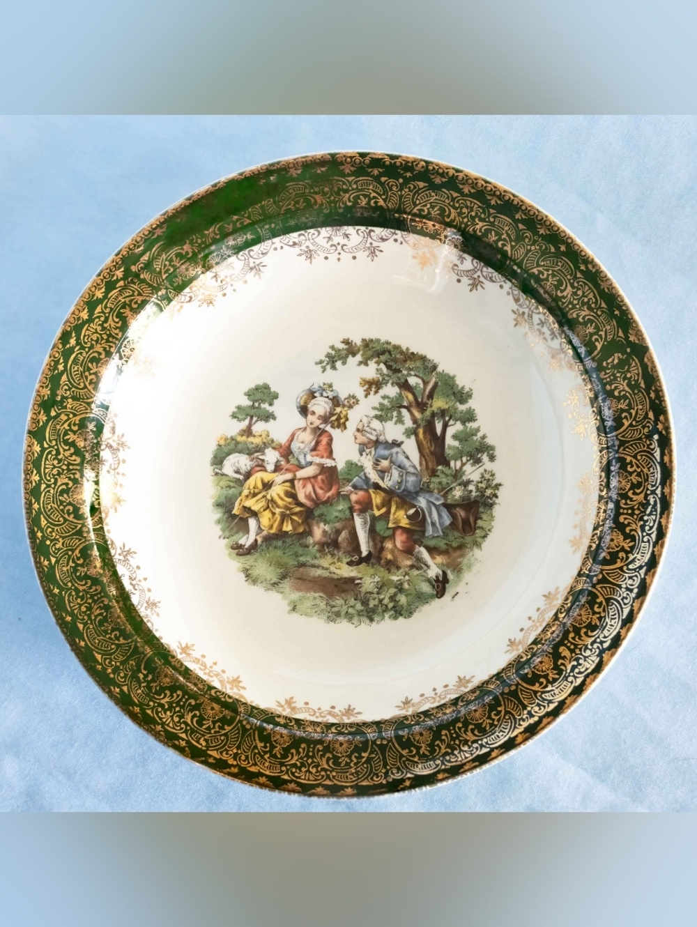 Taylor Smith & Taylor Rimmed Bowl Patterned 2522. Colonial Courting Couple. USA